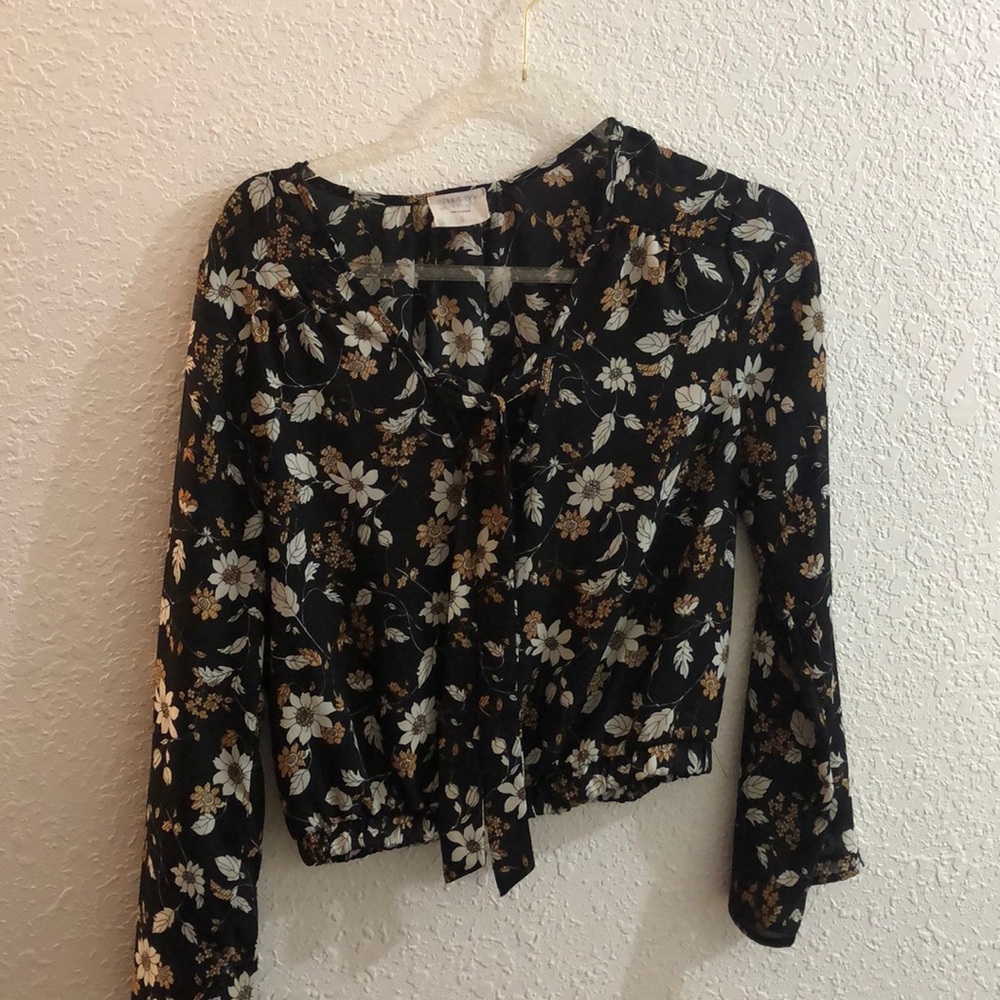 Sienna Sky Cropped Tie Floral Blouse